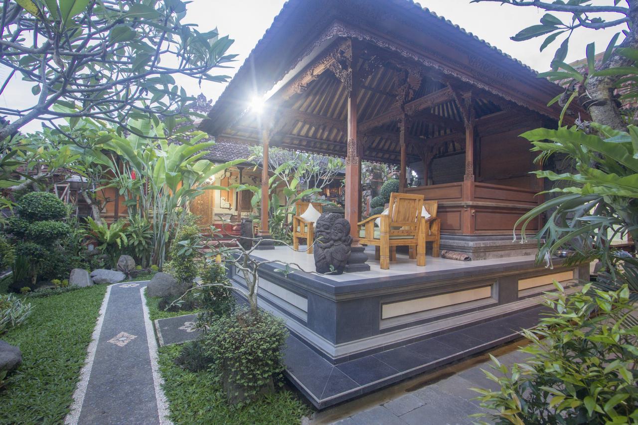Nang Ade House Hotel Ubud  Ngoại thất bức ảnh
