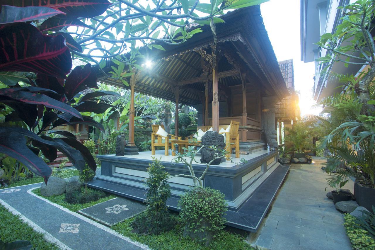 Nang Ade House Hotel Ubud  Ngoại thất bức ảnh